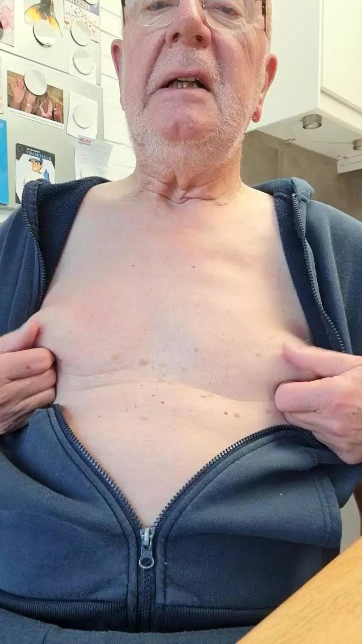 robert42 on Cam4 