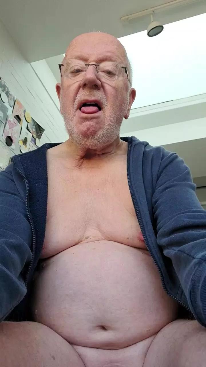 robert42 on Cam4 
