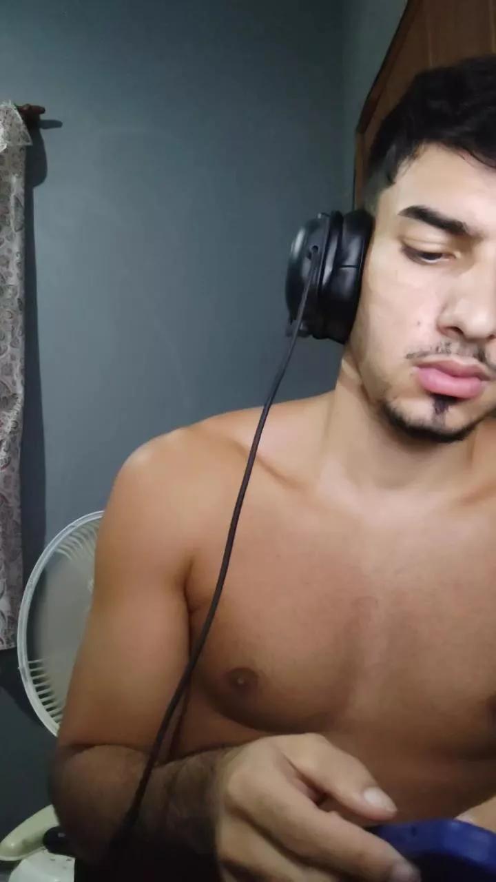 robsonhaha on Cam4 