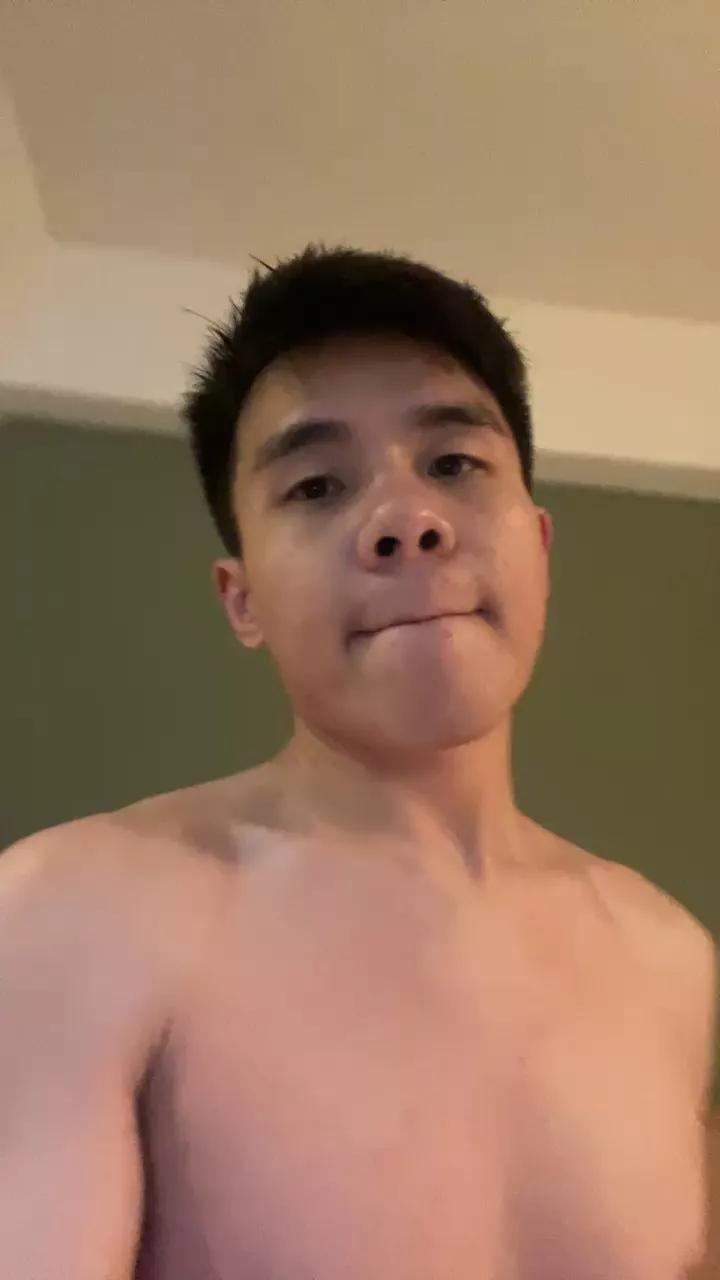 S9842096 on Cam4 