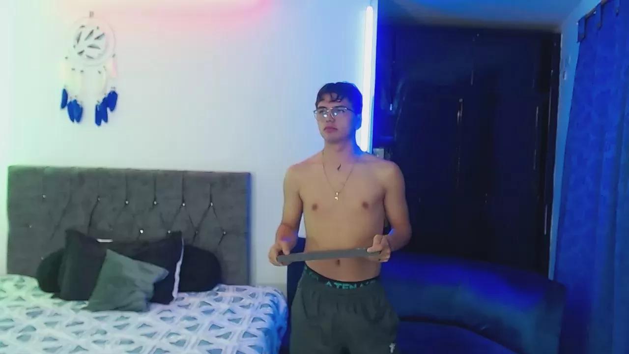 school_sexx on Cam4 