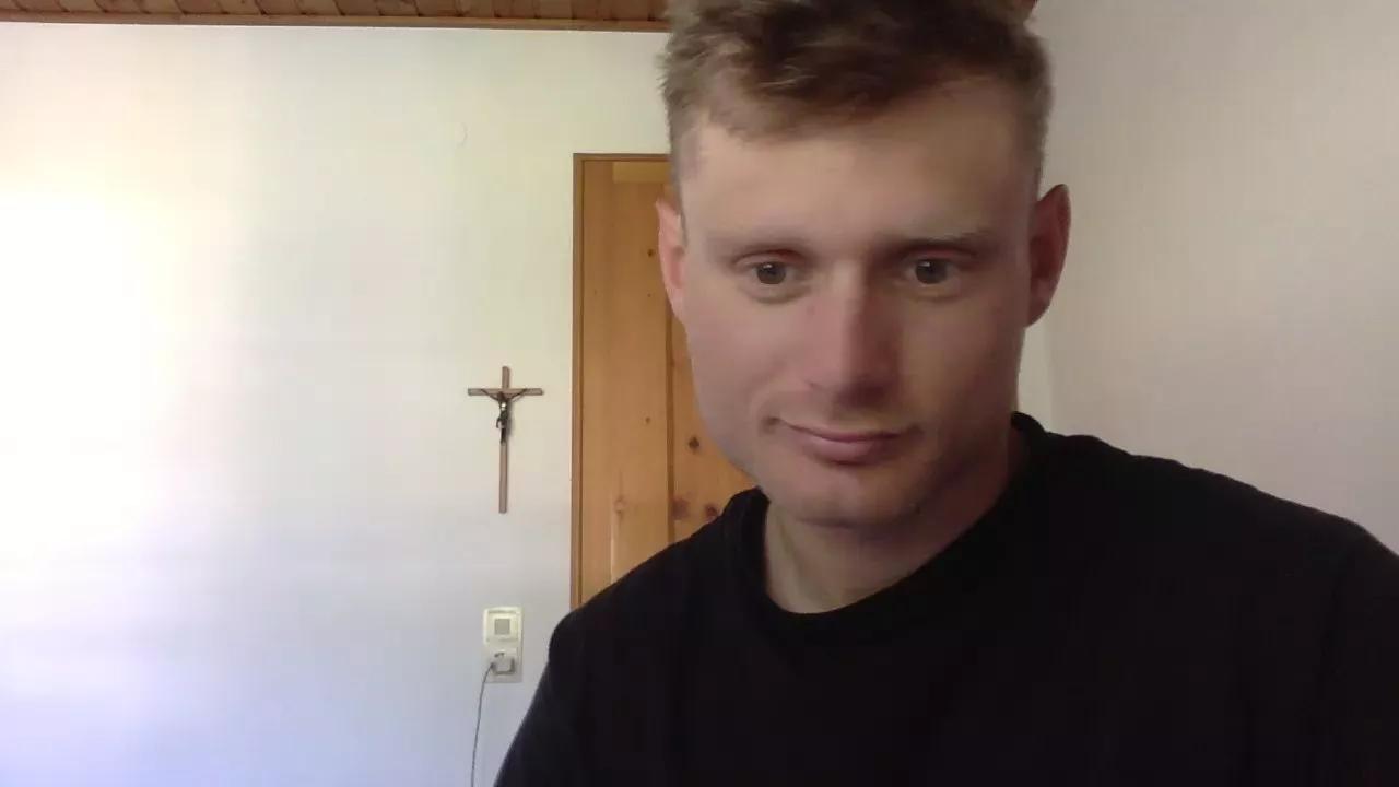 Sexyfreak1994 on Cam4 