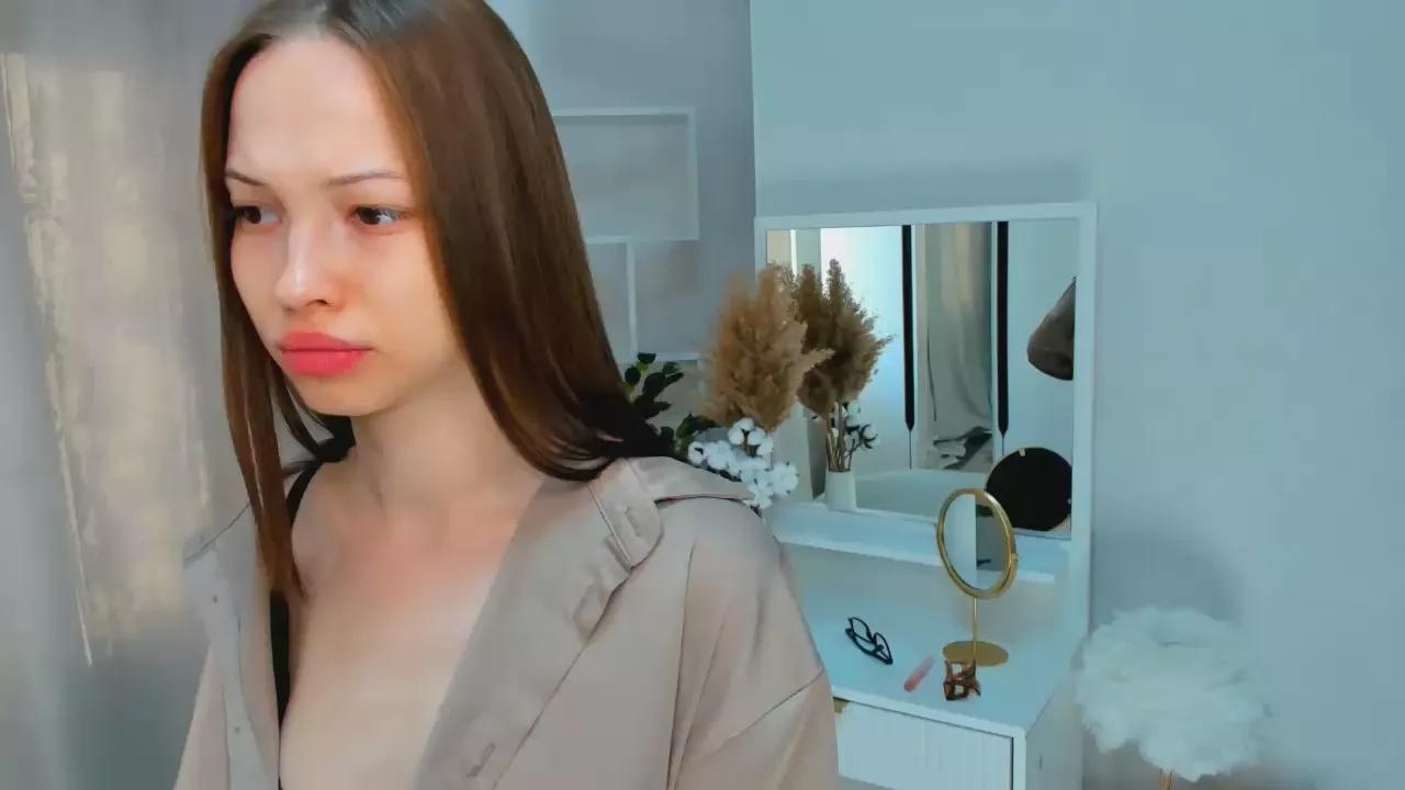 SheenaBeese on Cam4 