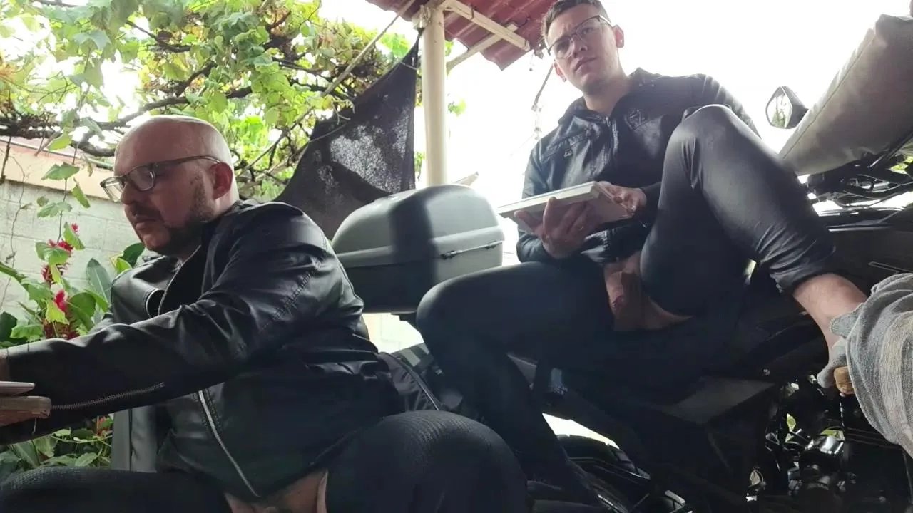 Offline simon_and_dav1d on Cam4