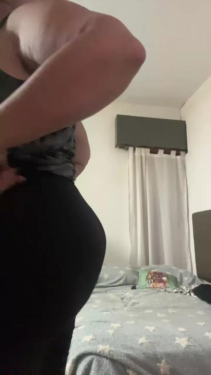 SquirtPopi on Cam4 