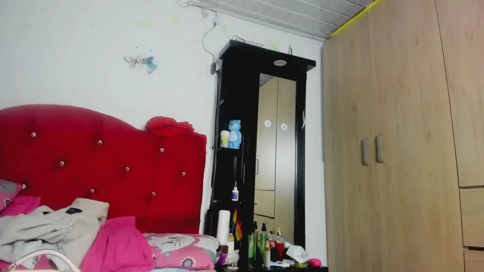 Offline sweet__suck69 on Cam4