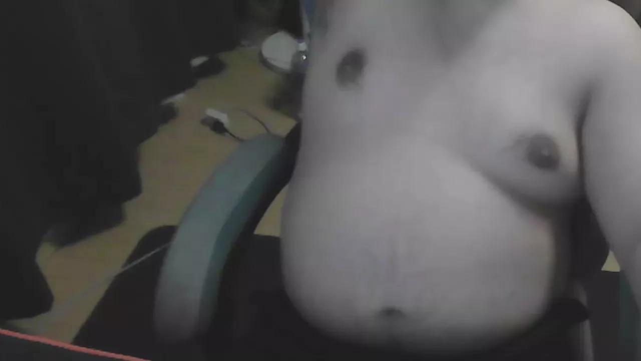 tarotaro_x3 on Cam4 