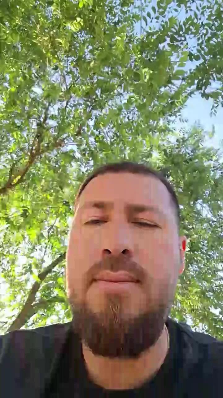 Thomast85 on Cam4 