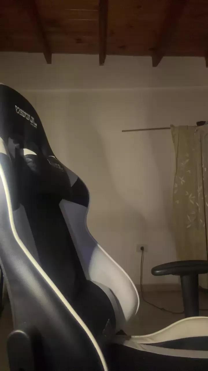 Tlfenix on Cam4 