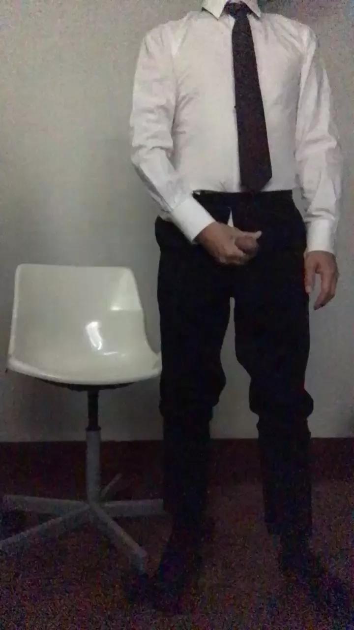trunky_boi on Cam4 