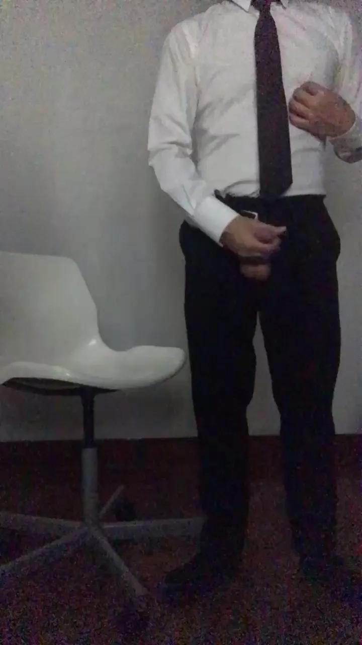 trunky_boi on Cam4 