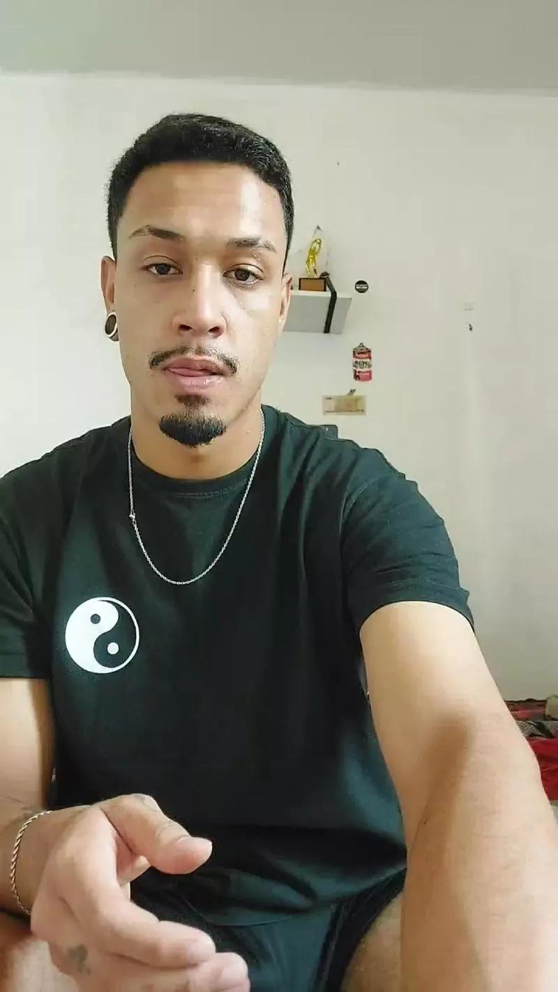 tzprado2dk on Cam4 