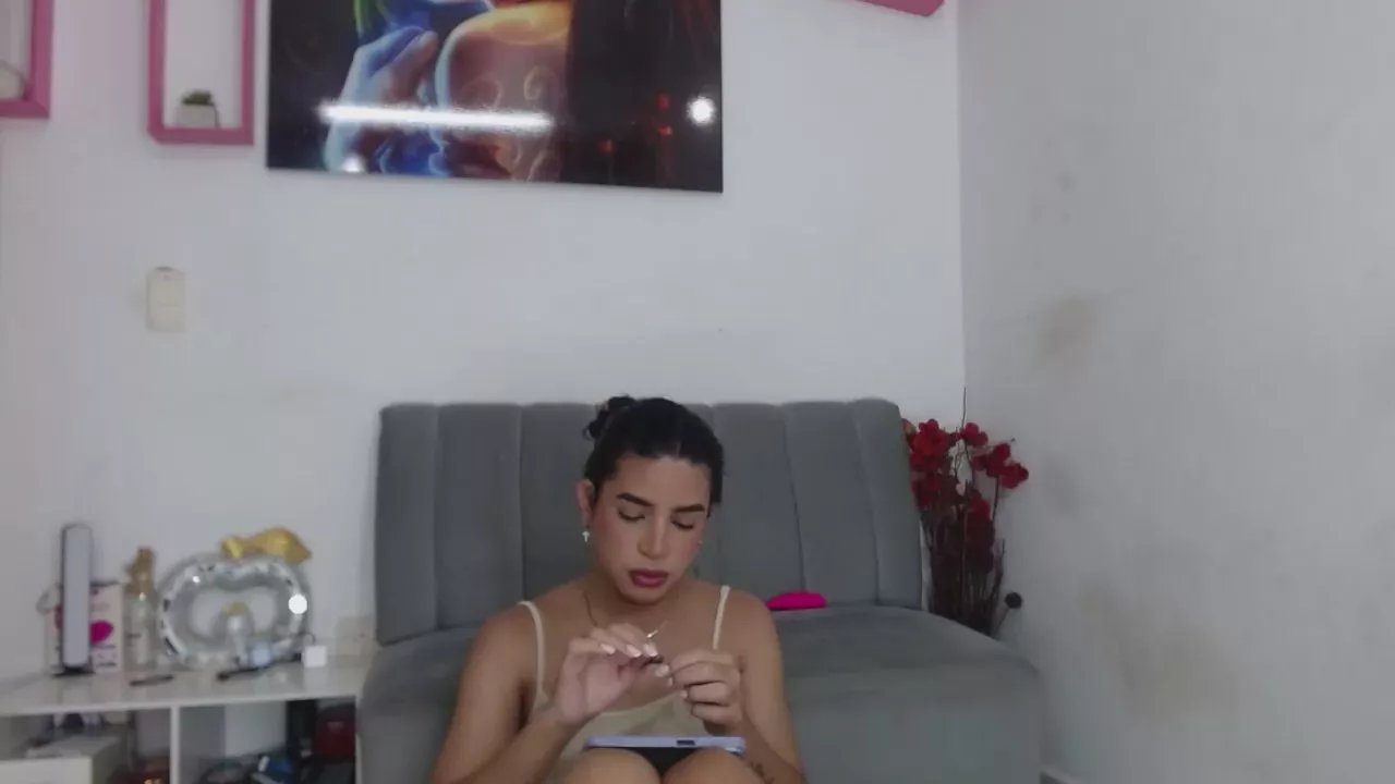 Offline vicky_dany on Cam4