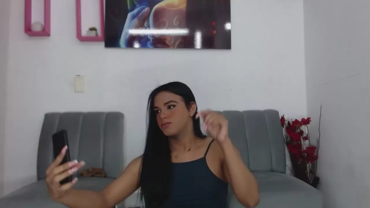 Offline vicky_dany on Cam4