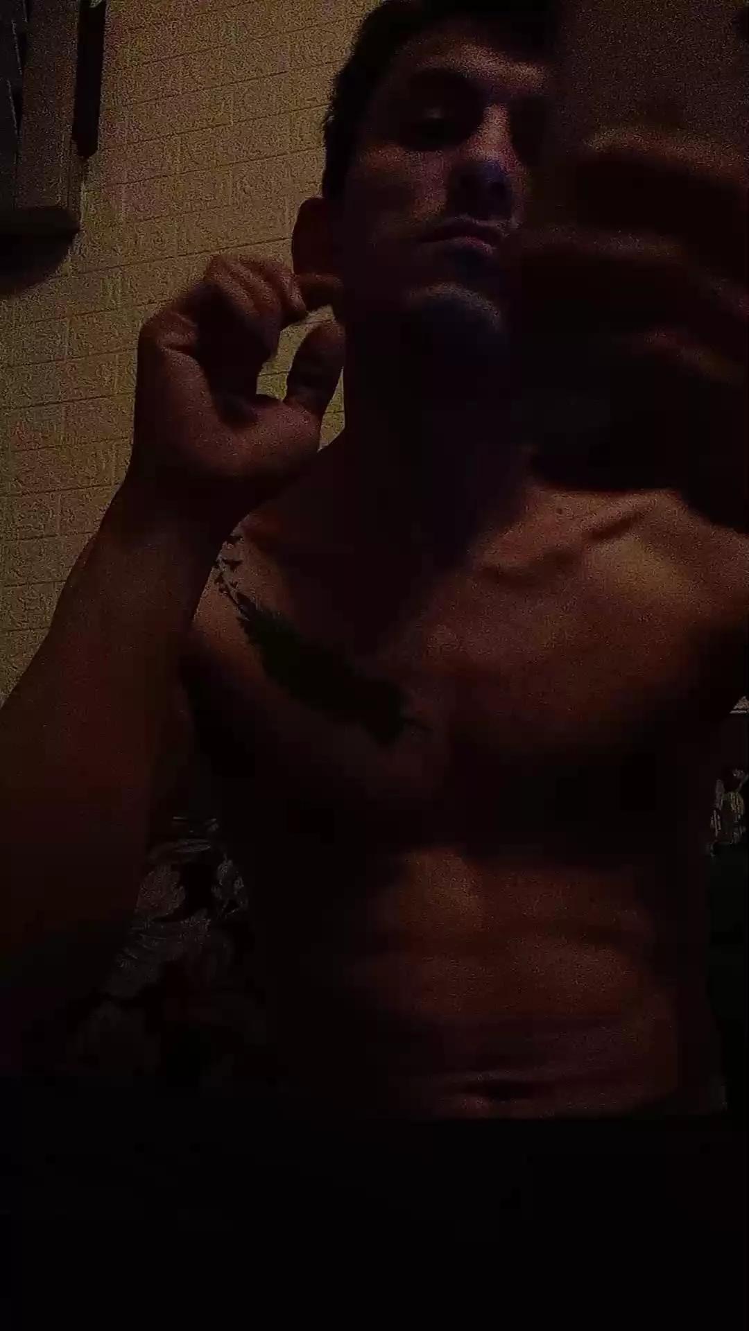 Xallix on Cam4 