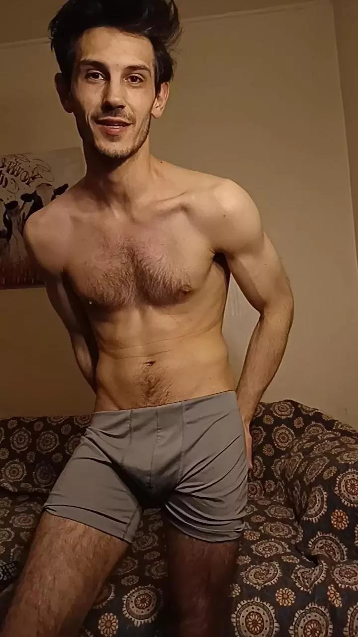 Yourboyforyou on Cam4 