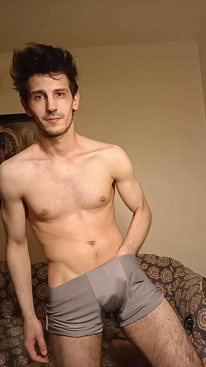 Yourboyforyou on Cam4 