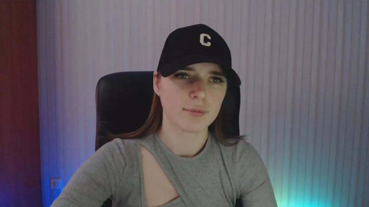 YourHappines_ on Cam4 