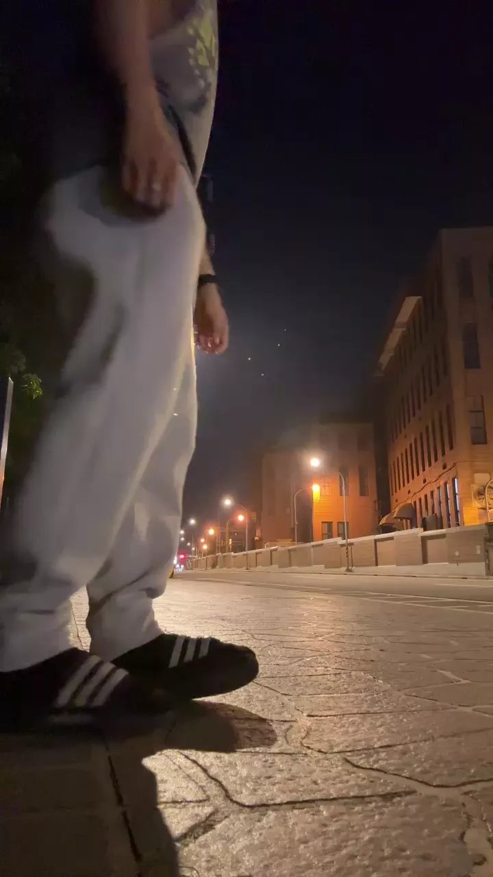 Offline yucheliu69 on Cam4