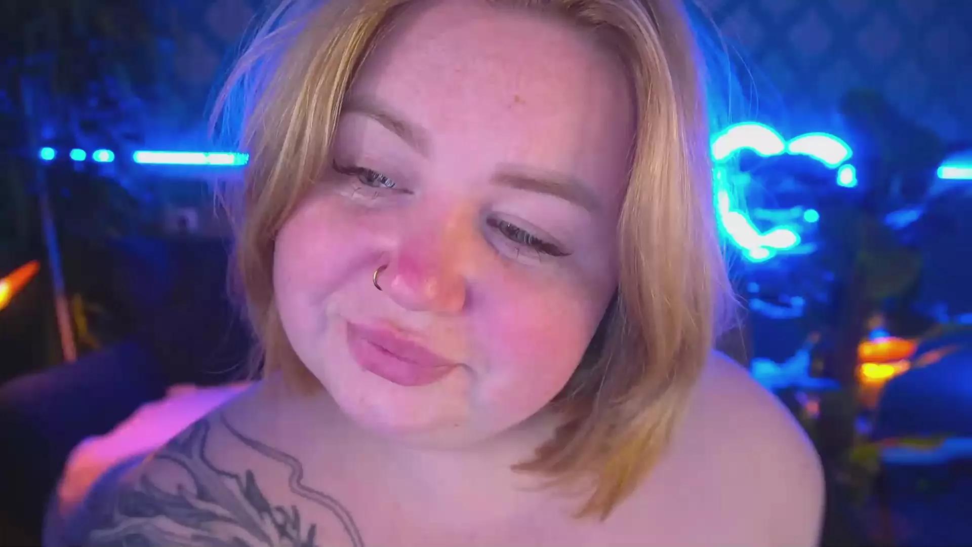 ZaraReignn on Cam4 