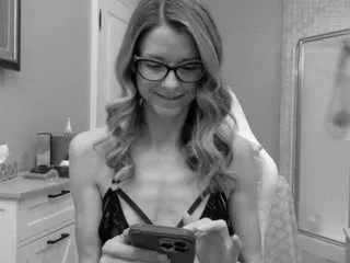 Offline aaapleaser on CamSoda