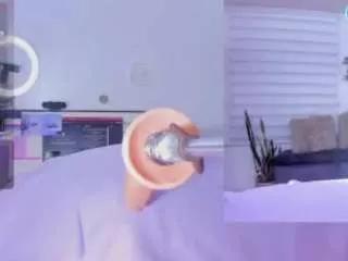 abigail-girl on CamSoda 