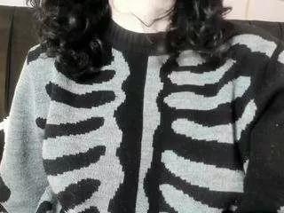 adeelinee on CamSoda 