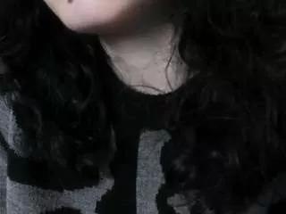 adeelinee on CamSoda 