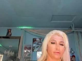 adrianna777 on CamSoda 