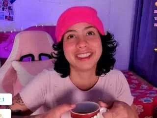adriannyp on CamSoda 