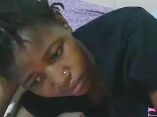 afri-queen on CamSoda 