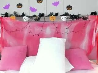 Freechat ahincale on CamSoda