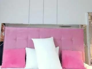 Freechat ahincale on CamSoda