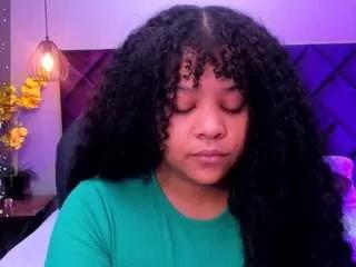 aisha-evanss on CamSoda 