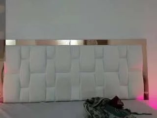 Offline akanesantoro on CamSoda