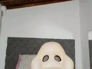 alahia-am on CamSoda 
