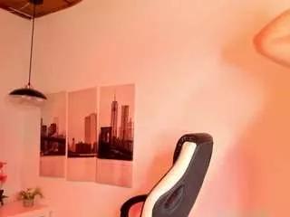 alaia-cute on CamSoda 