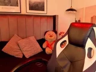 alaia-cute on CamSoda 
