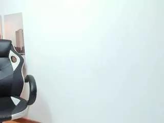 alaia-cute on CamSoda 