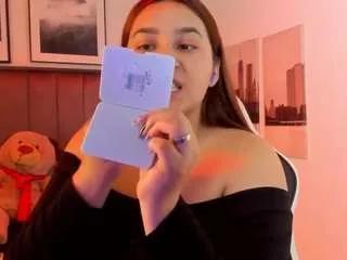 alaia-cute on CamSoda 