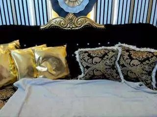 Freechat alenarios on CamSoda