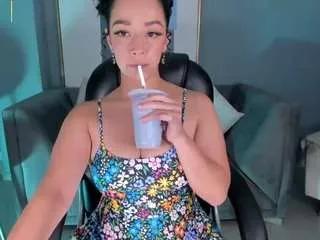 alessaromero on CamSoda 