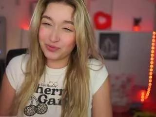 alexistexas18 on CamSoda 