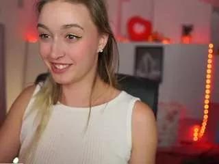 alexistexas18 on CamSoda 