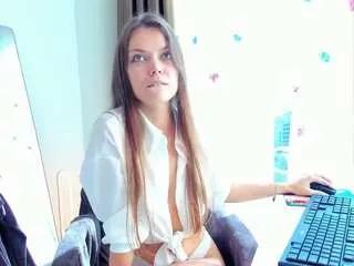 Freechat alice-best on CamSoda