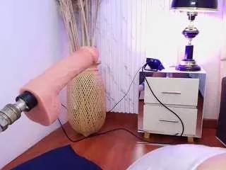 alice-millerr on CamSoda 