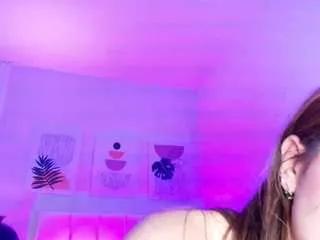 alice-millerr on CamSoda 
