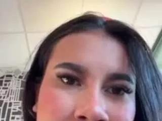 alicia-lanz on CamSoda 