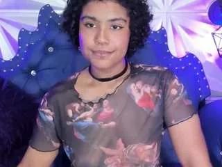 alicurly on CamSoda 