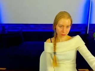 Freechat alinablond on CamSoda